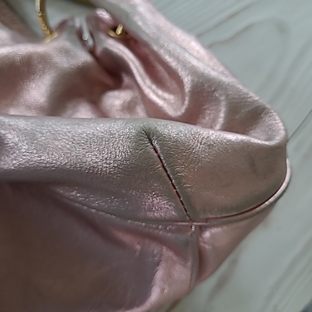Juicy Couture Y2K Pink Metallic Handbag, Flaws - Picture 4 of 16